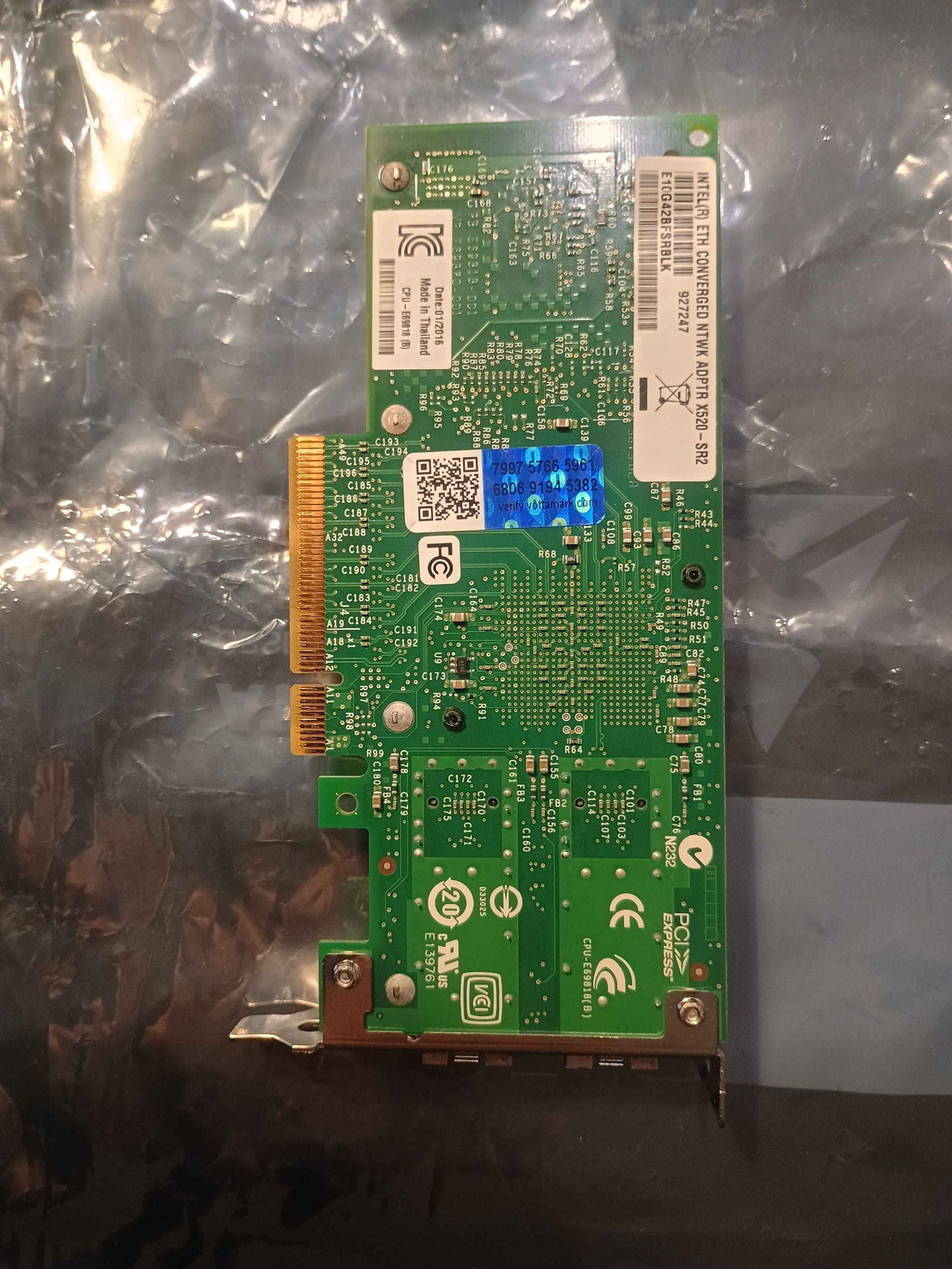 Intel Ethernet Converged Network Adapter X520-SR2 - 2 Ports