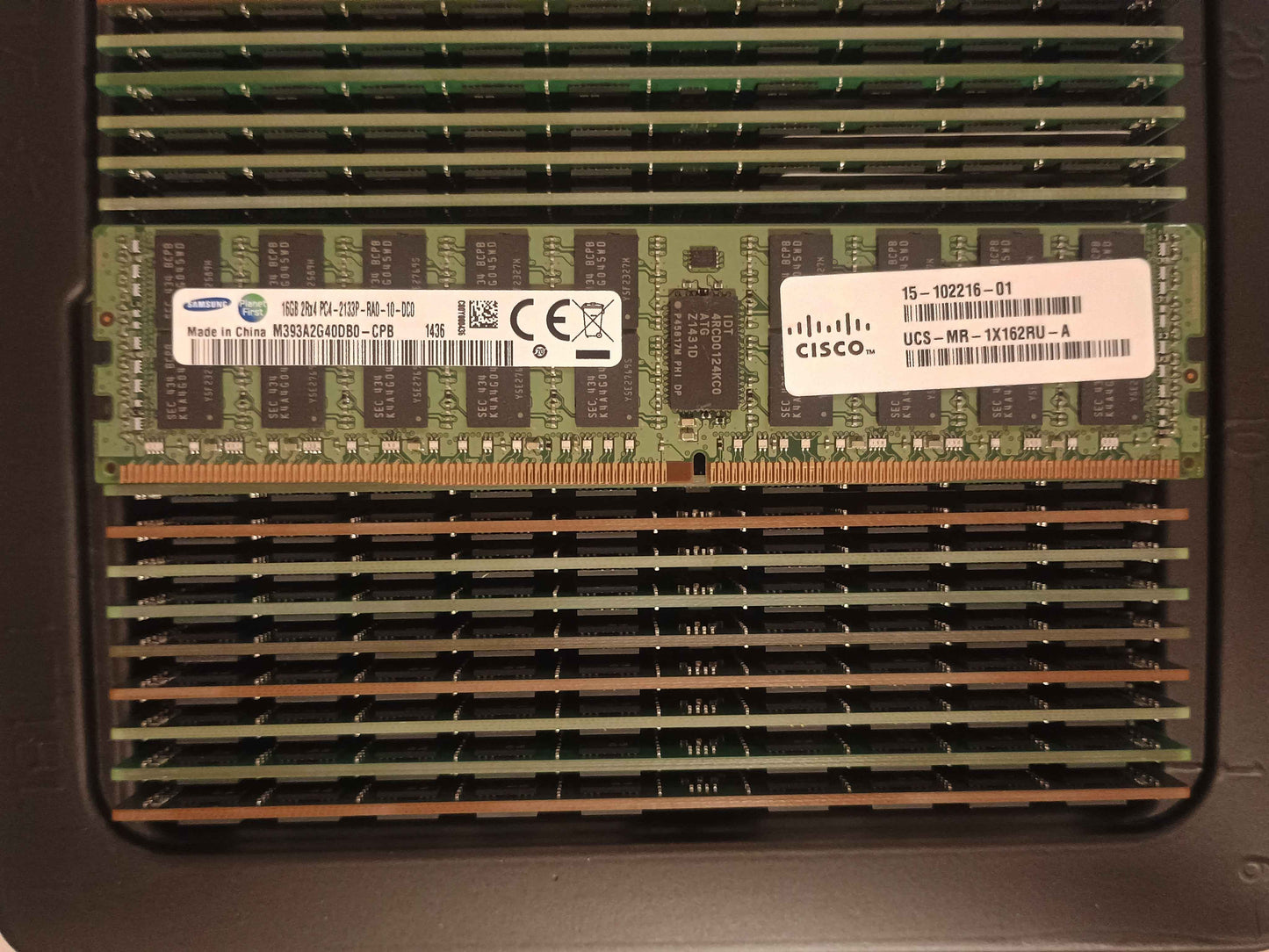 Samsung 16Gb 2133mhz RDIMM - M393A2G40DB0-CPB